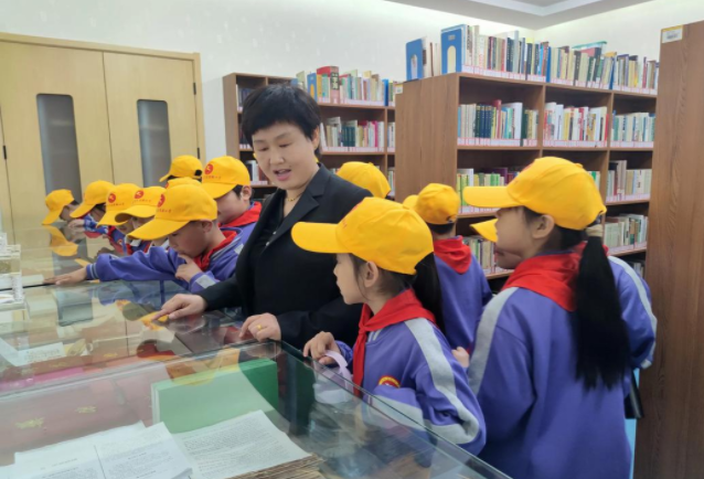 只有当立异实践成为学校常态科学思想成为每个孩子的根本本质 只有当立异实践成为学校常态科学思想成为每个孩子的根本本质