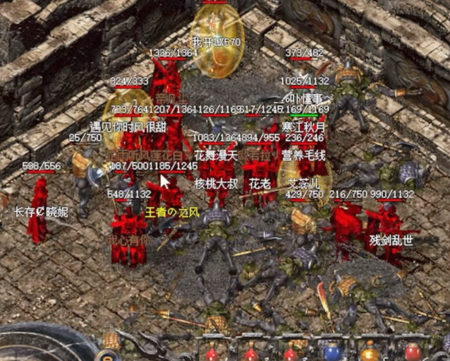 <b>以上古魔幻故事为布景以升级打装备结识兄弟为游戏主要玩法</b>